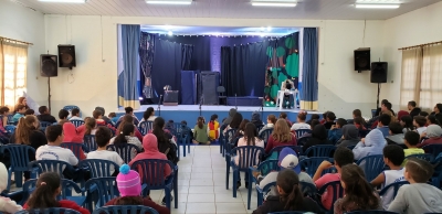 Divisão De Cultura Em Parceria Com A Secretaria De Educação Realiza Projeto De Teatro Na Escola