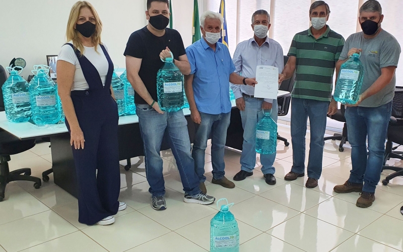 Rotary Club de Rondon em parceria com a UFPR doam 230 litros de Álcool 70% líquido para o Município de Rondon