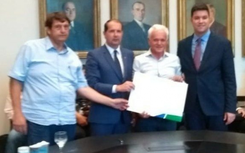 Município De Rondon Recebe R$35 Mil Em Recursos Para Aquisição De Veículo